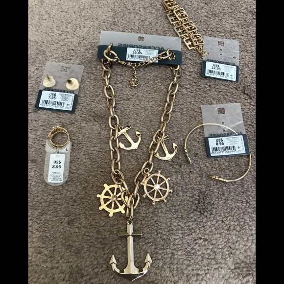BRAND NEW-Sailor Themed Jewelry Set - Picture 7 of 7
